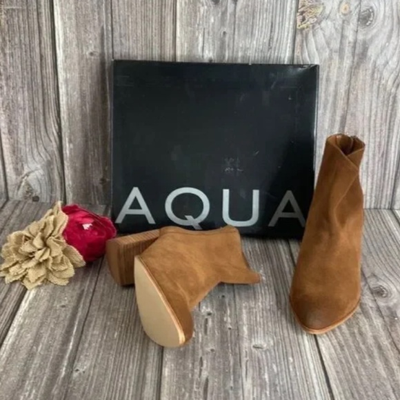 Women Suede Boots size 9.5 - Picture 1 of 4
